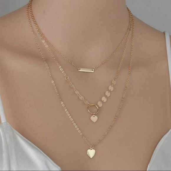 Jewelry - 3X💝Host Pick💝Heart charmed layered necklace. New.